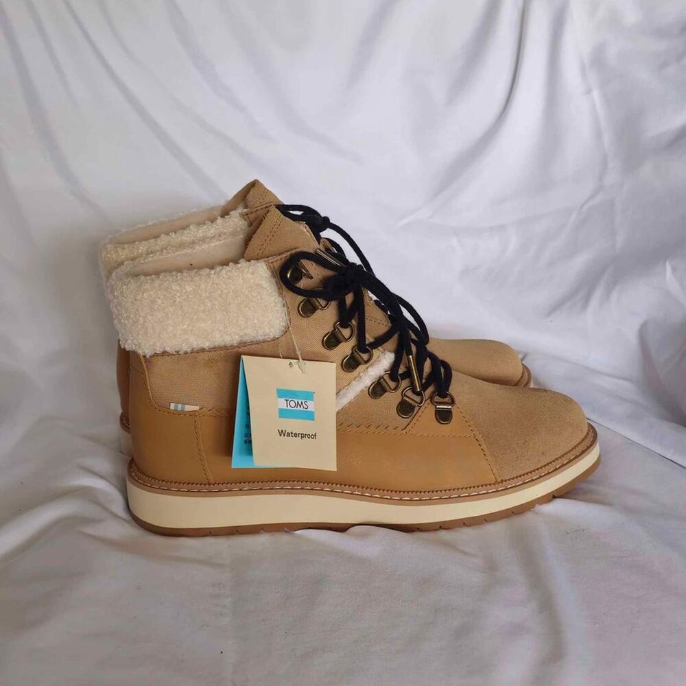 Toms womens Mesa Boots size 7.5M new with tags/no box